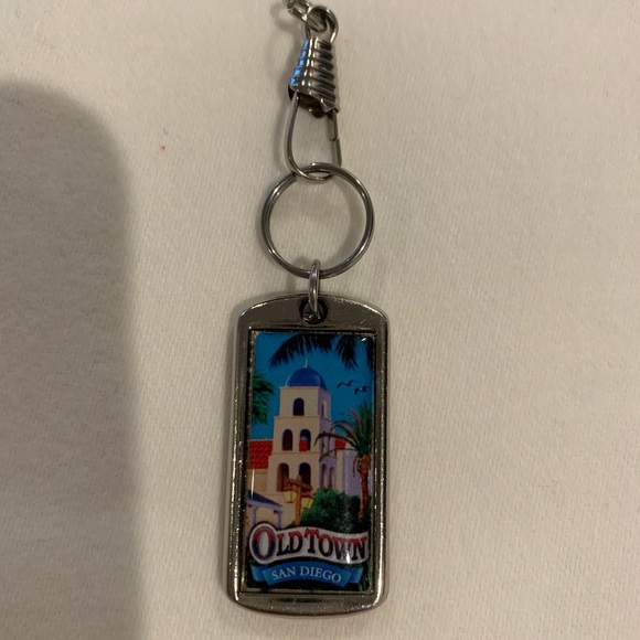 “Aaron” Souvenir San Diego Key Chain - Picture 2 of 3